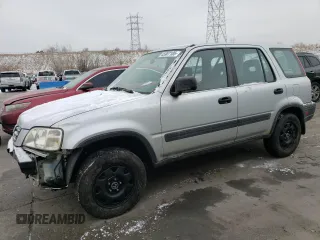 1999 Honda CR-V LX with VIN JHLRD1842XC076548, listed as a Copart auction lot 45907185 with 197,674 mi miles and Salvage Title. Bid and sale history available at carsss.com. Image 1.