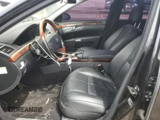 2008 Mercedes-Benz S 550 z VIN WDDNG86X38A214268, wystawiony jako Copart lot #56049625 z przebiegiem 99 301 mil mil oraz Szkoda całkowita • Salvage title. Historia ofert i sprzedaży dostępna na DreamBid. Obrazek 7.