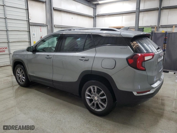 2024 GMC Terrain SLT with VIN 3GKALVEGXRL284918, listed as a Copart auction lot 50887635 with 8,304 mi miles and Clean Title. Bid and sale history available at carsss.com. Image 2.