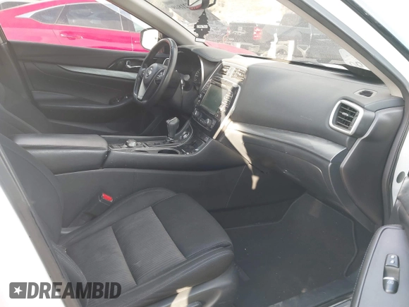 2017 Nissan Maxima SV with VIN 1N4AA6AP1HC368591, listed as a IAAI auction lot 41521808 with 154,214 mi miles and . Bid and sale history available at DreamBid. Image 5.