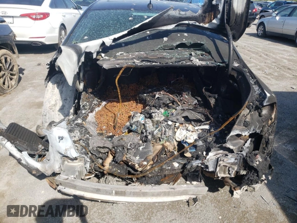 2017 Audi A8 Sport z VIN WAU43AFD8HN008951, wystawiony jako Copart lot #61066193 z przebiegiem Nie podano mil oraz Nie do naprawy • Non repairable. Historia ofert i sprzedaży dostępna na DreamBid. Obrazek 6.