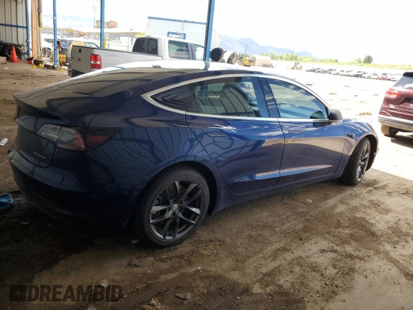 2018 Tesla Model 3 Long Range Battery z VIN 5YJ3E1EB3JF134664, wystawiony jako Copart lot #57288485 z przebiegiem Nie podano mil oraz Szkoda całkowita • Salvage title. Historia ofert i sprzedaży dostępna na DreamBid. Obrazek 3.