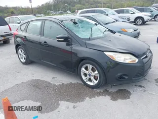 2014 Ford Focus SE z VIN 1FADP3K20EL183084, wystawiony jako IAAI lot #41997851 z przebiegiem 103 376 mil mil oraz . Historia ofert i sprzedaży dostępna na DreamBid. Obrazek 1.