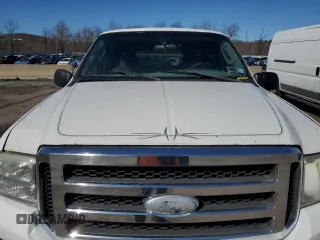 2005 Ford Excursion Special Serv с VIN 1FMNU40L35EB61749, выставлен на аукционе Copart как лот 50872235 с пробегом 144 977 миль миль и Списание • Salvage title. История ставок и продаж доступна на DreamBid. Изображение 12.