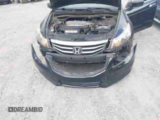 2012 Honda Accord EX-L z VIN 1HGCP3F88CA015983, wystawiony jako IAAI lot #42187419 z przebiegiem 251 447 mil mil oraz . Historia ofert i sprzedaży dostępna na DreamBid. Obrazek 6.