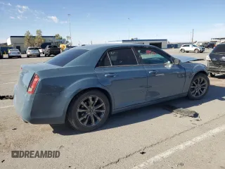 2014 Chrysler 300 S z VIN 2C3CCAGG1EH342092, wystawiony jako Copart lot #53581145 z przebiegiem 118 538 mil mil oraz Szkoda całkowita • Salvage title. Historia ofert i sprzedaży dostępna na DreamBid. Obrazek 3.