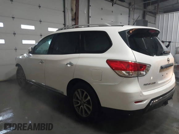 2014 Nissan Pathfinder Platinum with VIN 5N1AR2MM4EC603120, listed as a IAAI auction lot 41295992 with 130,117 mi miles and . Bid and sale history available at DreamBid. Image 15.