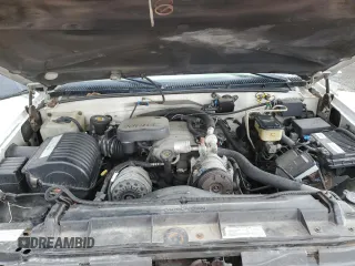 1999 Chevrolet Silverado 3500 z VIN 1GCHC33J2XF087634, wystawiony jako Copart lot #58106714 z przebiegiem 205 431 mil mil oraz Czysty tytuł • Clean title. Historia ofert i sprzedaży dostępna na DreamBid. Obrazek 11.