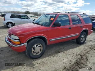 2001 Chevrolet Blazer LT with VIN 1GNDT13W11K207802, listed as a Copart auction lot 47855435 with 104,304 mi miles and Salvage title. Bid and sale history available at DreamBid. Image 1.