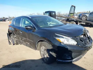 2015 Nissan Murano S with VIN 5N1AZ2MH7FN230762, listed as a IAAI auction lot 41011815 with 98,331 mi miles. Bid and sale history available at carsss.com. Image 1.