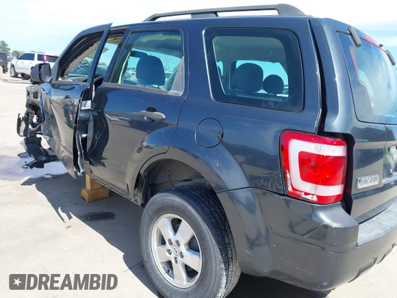 2008 Ford Escape XLS z VIN 1FMCU02Z28KD32661, wystawiony jako IAAI lot #42316426 z przebiegiem 184 552 mil mil oraz . Historia ofert i sprzedaży dostępna na DreamBid. Obrazek 20.