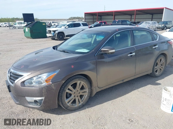 2013 Nissan Altima SV z VIN 1N4BL3AP4DN567890, wystawiony jako IAAI lot #42128612 z przebiegiem 169 491 mil mil oraz . Historia ofert i sprzedaży dostępna na DreamBid. Obrazek 2.