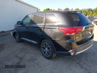 2018 Mitsubishi Outlander SE z VIN JA4AD3A32JJ003961, wystawiony jako IAAI lot #42297776 z przebiegiem 164 117 mil mil oraz . Historia ofert i sprzedaży dostępna na DreamBid. Obrazek 3.