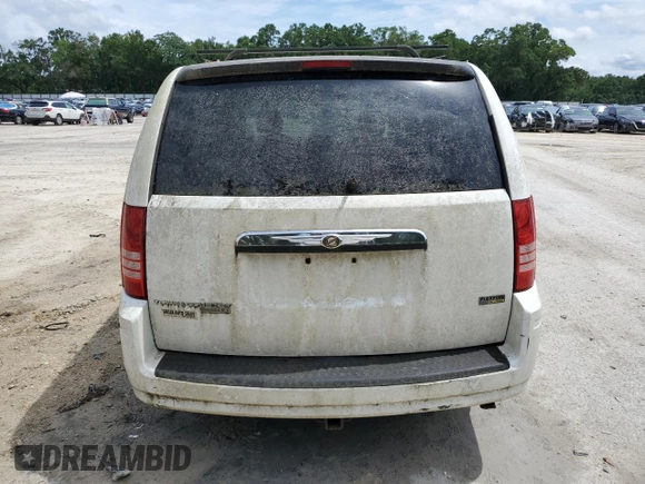 2008 Chrysler Town & Country LX z VIN 2A8HR44HX8R708086, wystawiony jako Copart lot #56577115 z przebiegiem 159 482 mil mil oraz Szkoda całkowita • Salvage title. Historia ofert i sprzedaży dostępna na DreamBid. Obrazek 6.
