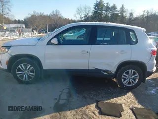 2013 Volkswagen Tiguan SE z VIN WVGBV3AX3DW608410, wystawiony jako IAAI lot #41397876 z przebiegiem 119 867 mil mil oraz . Historia ofert i sprzedaży dostępna na DreamBid. Obrazek 14.