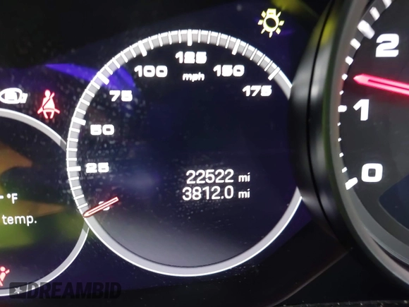 2023 Porsche Cayenne z VIN WP1AA2AY1PDA09213, wystawiony jako IAAI lot #40795024 z przebiegiem 22 522 mil mil oraz . Historia ofert i sprzedaży dostępna na DreamBid. Obrazek 16.