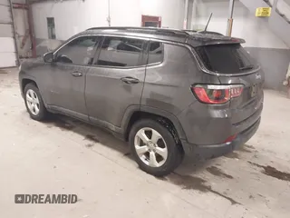 2020 Jeep Compass Latitude with VIN 3C4NJCBB8LT130425, listed as a IAAI auction lot 41475443 with 82,782 mi miles and . Bid and sale history available at carsss.com. Image 3.