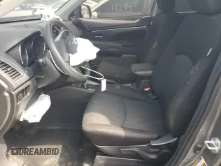 2024 Mitsubishi Outlander S z VIN JA4ARUAU7RU003304, wystawiony jako Copart lot #53675515 z przebiegiem 32 981 mil mil oraz Nie do naprawy. Historia ofert i sprzedaży dostępna na DreamBid. Obrazek 7.