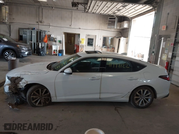 2024 Acura Integra with VIN 19UDE4H27RA026300, listed as a IAAI auction lot 41797122 with 5,855 mi miles and . Bid and sale history available at DreamBid. Image 15.