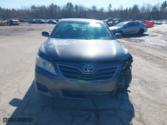 2011 Toyota Camry LE with VIN 4T4BF3EK5BR095008, listed as a IAAI auction lot 41765871 with 204,327 mi miles. Bid and sale history available at carsss.com. Image 13.