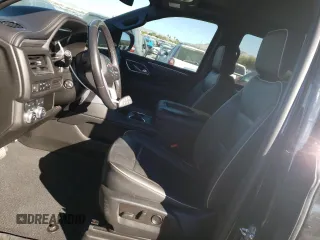 2022 GMC Yukon SLT with VIN 1GKS2BKD5NR356479, listed as a Copart auction lot 77674304 with 33,580 mi miles and Salvage Title. Bid and sale history available at carsss.com. Image 7.