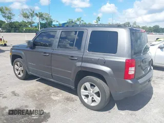 2017 Jeep Patriot Latitude with VIN 1C4NJPFB2HD183328, listed as a IAAI auction lot 41315215 with 78,453 mi miles and . Bid and sale history available at carsss.com. Image 3.