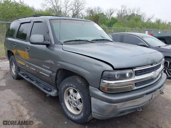 2002 Chevrolet Tahoe LT with VIN 1GNEC13Z02R243052, listed as a IAAI auction lot 41909540 with 360,010 mi miles. Bid and sale history available at carsss.com. Image 1.