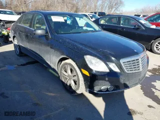 2010 Mercedes-Benz E-Class E 350 Luxury with VIN WDDHF8HB8AA256183, listed as a IAAI auction lot 41668038 with NaN miles. Bid and sale history available at carsss.com. Image 1.