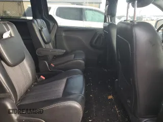 2015 Chrysler Town & Country S with VIN 2C4RC1HG3FR755308, listed as a Copart auction lot 85747474 with 115,782 mi miles and Salvage Title. Bid and sale history available at DreamBid. Image 10.