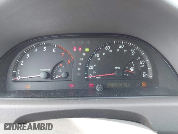 2004 Toyota Camry LE z VIN 4T1BE32K14U282508, wystawiony jako IAAI lot #41445997 z przebiegiem 205 826 mil mil oraz . Historia ofert i sprzedaży dostępna na DreamBid. Obrazek 7.