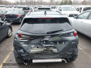 2021 Hyundai Kona SEL Plus with VIN KM8K6CAAXMU686185, listed as a IAAI auction lot 40894040 with 14,071 mi miles. Bid and sale history available at carsss.com. Image 17.