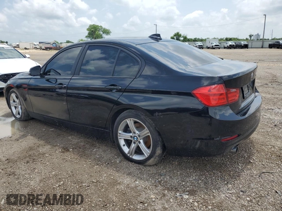 2014 BMW 3 Series 320i with VIN WBA3B1C56EK131723, listed as a Copart auction lot 54686025 with 95,105 mi miles and Salvage title. Bid and sale history available at DreamBid. Image 2.