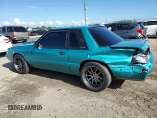 1993 Ford Mustang z VIN 1FACP40E9PF168633, wystawiony jako Copart lot #71578014 z przebiegiem 954 mil mil oraz Szkoda całkowita • Salvage title. Historia ofert i sprzedaży dostępna na DreamBid. Obrazek 2.