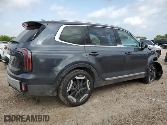 2024 Kia Telluride EX with VIN 5XYP34GC8RG533847, listed as a Copart auction lot 50711135 with 5,548 mi miles and Salvage title. Bid and sale history available at DreamBid. Image 3.