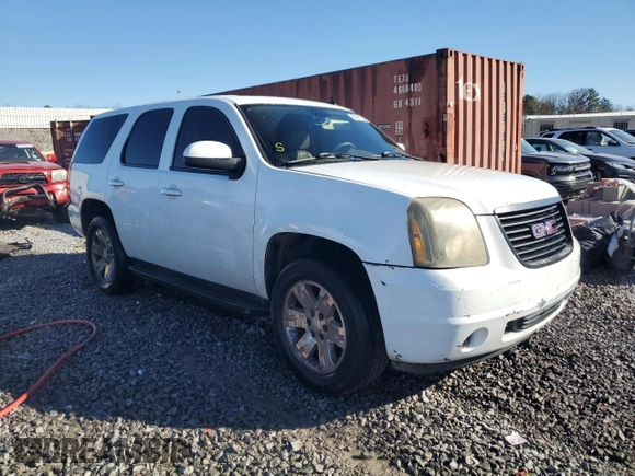 2007 GMC Yukon SLT with VIN 1GKFC13007R260640, listed as a Copart auction lot 86981054 with 0 mi miles and Salvage Title. Bid and sale history available at carsss.com. Image 4.