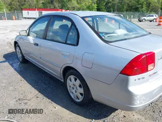 2001 Honda Civic EX with VIN 2HGES26701H506314, listed as a IAAI auction lot 42153550 with 326,151 mi miles. Bid and sale history available at carsss.com. Image 3.