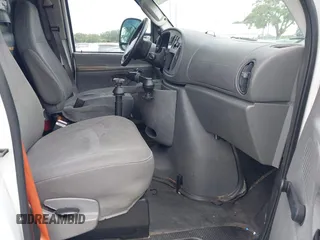 2007 Ford Econoline Cargo Commercial with VIN 1FTNE24W27DA99831, listed as a IAAI auction lot 42292439 with 280,756 mi miles and . Bid and sale history available at DreamBid. Image 5.