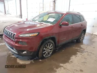 2017 Jeep Cherokee Limited z VIN 1C4PJMDB3HD216220, wystawiony jako IAAI lot #41576386 z przebiegiem 128 471 mil mil oraz . Historia ofert i sprzedaży dostępna na DreamBid. Obrazek 17.