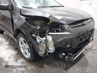 2016 Ford Escape SE с VIN 1FMCU9GX6GUC24672, выставлен на аукционе IAAI как лот 41210691 с пробегом 90 605 миль миль и . История ставок и продаж доступна на DreamBid. Изображение 6.