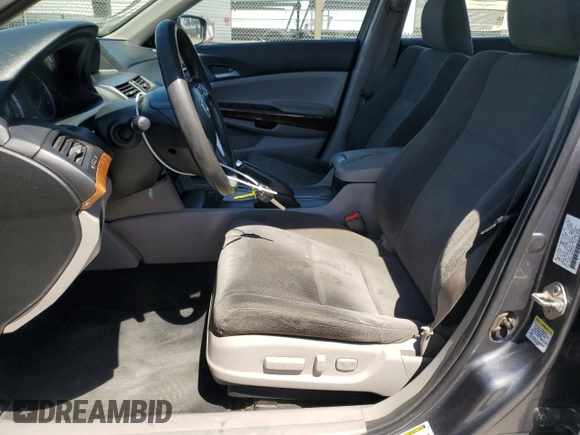 2012 Honda Accord EX с VIN 1HGCP2F70CA182324, выставлен на аукционе Copart как лот 61295195 с пробегом 228 681 миль миль и Списание • Salvage title. История ставок и продаж доступна на DreamBid. Изображение 7.