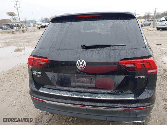 2019 Volkswagen Tiguan SEL Premium with VIN 3VV4B7AXXKM053709, listed as a IAAI auction lot 40840656 with 60,970 mi miles. Bid and sale history available at carsss.com. Image 16.