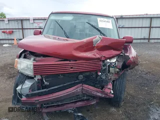 2006 Scion xB z VIN JTLKT334564111410, wystawiony jako IAAI lot #42345485 z przebiegiem 132 509 mil mil oraz . Historia ofert i sprzedaży dostępna na DreamBid. Obrazek 13.