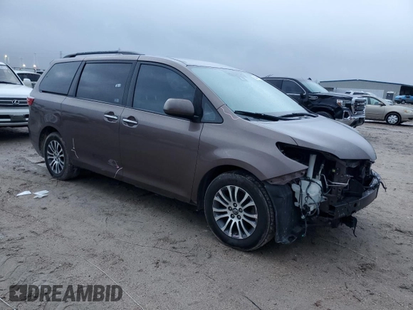 2018 Toyota Sienna XLE Auto Access Seat with VIN 5TDYZ3DC8JS927759, listed as a Copart auction lot 50383465 with 141,807 mi miles and Salvage title. Bid and sale history available at DreamBid. Image 4.