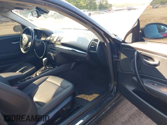 2009 BMW 1 Series 128i with VIN WBAUP93589VF48725, listed as a IAAI auction lot 42656242 with 129,218 mi miles and . Bid and sale history available at DreamBid. Image 5.