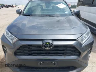 2021 Toyota RAV4 XLE Premium с VIN 2T3C1RFV9MC108170, выставлен на аукционе IAAI как лот 42099817 с пробегом 52 076 миль миль и . История ставок и продаж доступна на DreamBid. Изображение 12.