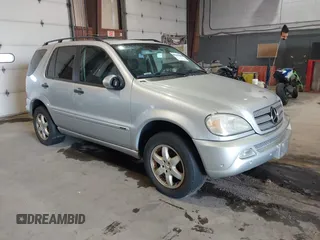 2004 Mercedes-Benz M 3.5L with VIN 4JGAB57E54A511745, listed as a IAAI auction lot 41172192 with 179,048 mi miles. Bid and sale history available at carsss.com. Image 1.