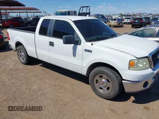 2007 Ford F-150 XL с VIN 1FTPX12517KC77411, выставлен на аукционе IAAI как лот 42228418 с пробегом 210 023 миль миль и . История ставок и продаж доступна на DreamBid. Изображение 1.