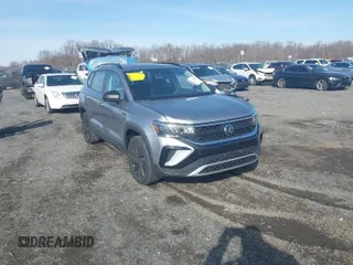 2022 Volkswagen Taos S с VIN 3VVAX7B27NM026754, выставлен на аукционе IAAI как лот 41576294 с пробегом 7 317 миль миль и . История ставок и продаж доступна на DreamBid. Изображение 1.