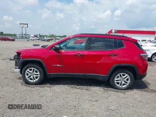 2018 Jeep Compass Sport z VIN 3C4NJCAB6JT487634, wystawiony jako IAAI lot #42405806 z przebiegiem 145 148 mil mil oraz . Historia ofert i sprzedaży dostępna na DreamBid. Obrazek 15.