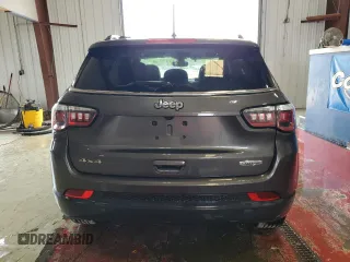 2018 Jeep Compass Altitude with VIN 3C4NJDBB9JT457242, listed as a Copart auction lot 60886385 with 143,467 mi miles and Salvage title. Bid and sale history available at DreamBid. Image 6.